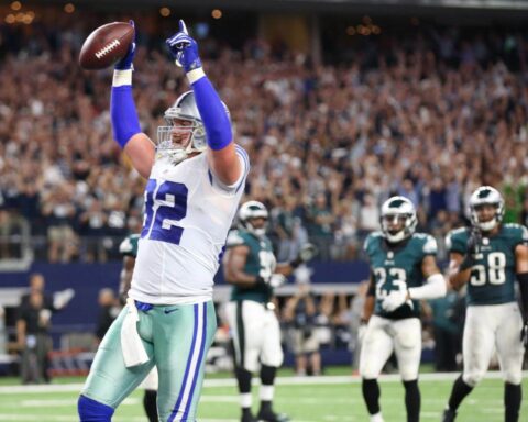 Cowboys Headlines - Tweet Break: Jason Witten Saves the Day Against the Eagles