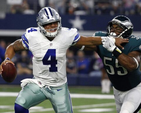 Dak Prescott, Eagles