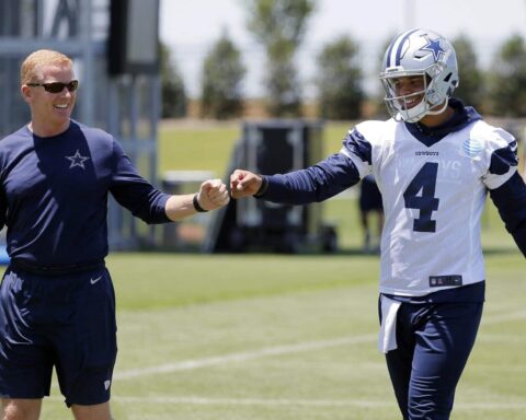Jason Garrett's Leadership Crucial as Cowboys "Focus" on 2017 Training Camp 1