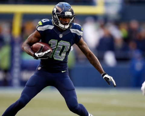 Could FA Paul Richardson Solve Cowboys' WR Problems?