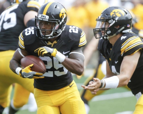Cowboys Draft Target: Iowa Hawkeyes RB Akrum Wadley