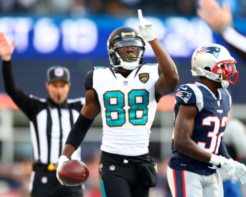 Cowboys WR Allen Hurns: Number 88 Is "All Dez"