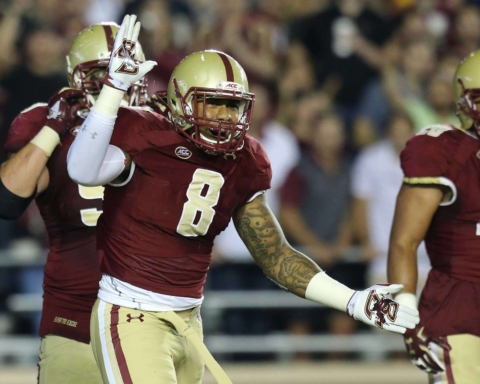 Cowboys en Español: ¿Podría Dallas Tomar un DE en la Primera Ronda del Draft?