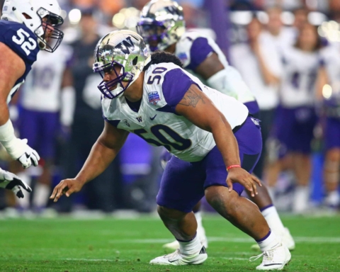 Report: Cowboys, Rod Marinelli View Washington's Vita Vea as "Three Down Player" 1