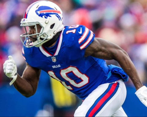 Cowboys WR Deonte Thompson Benefits Most From Terrance Williams Issue