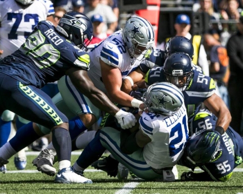 Ezekiel Elliott, Connor Williams, Seahawks