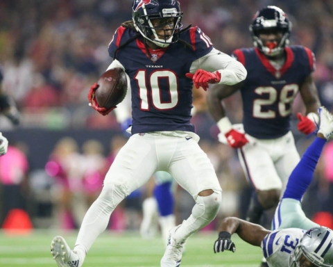 In Houston, Dallas Cowboys Defense Reveals a Problem