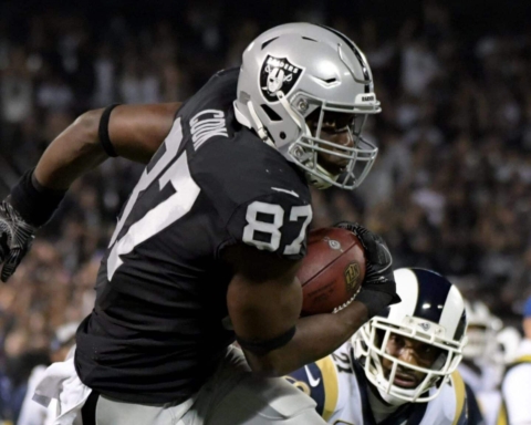 Should the Cowboys Make a Trade for These Oakland Raiders?
