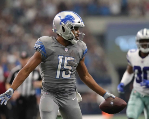 Cowboys' Pass Defense Shows Flaws in Win over Lions 1