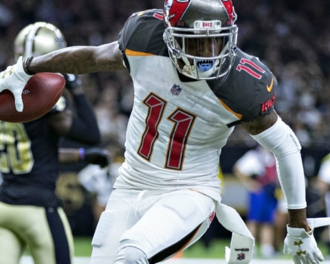 Should Cowboys Target WR Desean Jackson Before Trade Deadline?