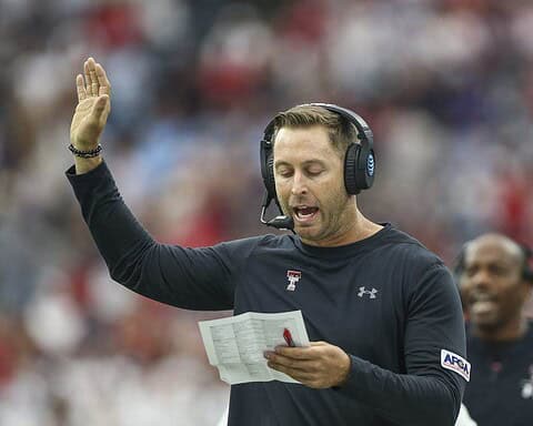 Why Kliff Kingsbury Should be Added to Cowboys Staff Immediately