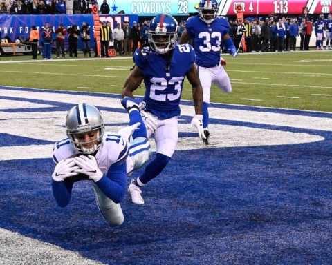 Cole Beasley's Aerobatic Catches Against Giants Nothing New