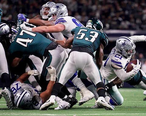 Ezekiel Elliott has Huge Day vs Eagles Thanks to Receiving Prowess