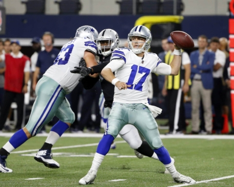 Center Travis Frederick Latest Cowboy to Endorse Kellen Moore as OC