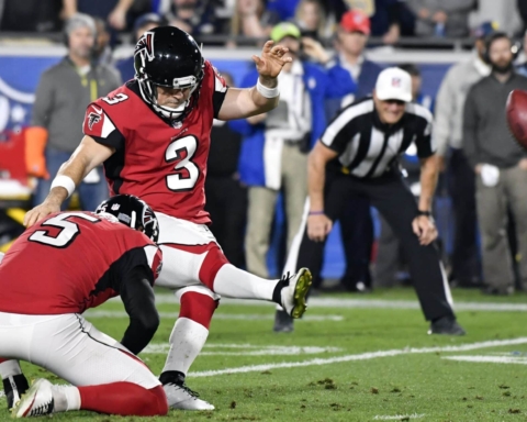 Should Cowboys Target Free Agent K Matt Bryant?