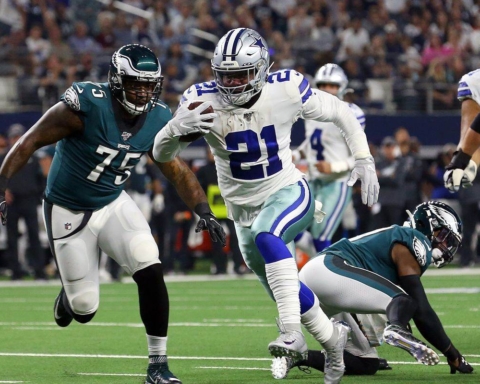 Where Does Ezekiel Elliott Stand in the 2019 Rushing Title Race?