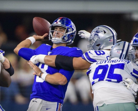 Cowboys vs Giants Begins New Chapter with Daniel Jones at QB 4