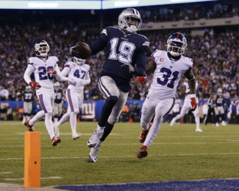 Cowboys Overcome Sloppy Start with Big Plays, Beat Giants 37-18