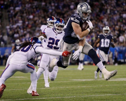 Cowboys' TE Blake Jarwin Continues to Make Huge Plays