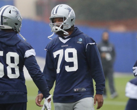 Cowboys Wishlist: Michael Bennett Plays at Defensive Tackle