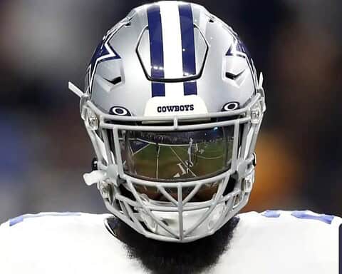 Ezekiel Elliott's Entire Skillset Needs to be Utilized During Playoff Push