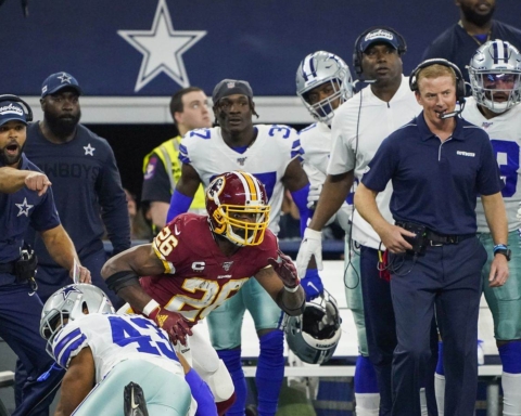 Should Cowboys Look To Retain LB Malcolm Smith?