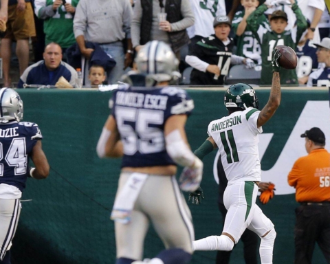 If Amari Leaves Dallas, Cowboys Should Target Robby Anderson