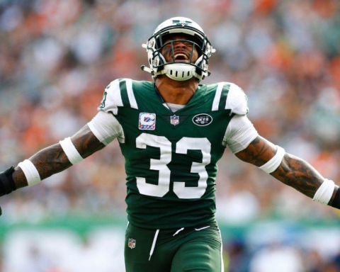 Cowboys 7-round Mock Draft: Jamal Adams Trade Talk Heating up?