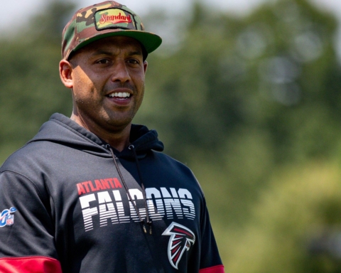 Report: Dallas Cowboys Hire Aden Durde to be the Defensive Line Coach