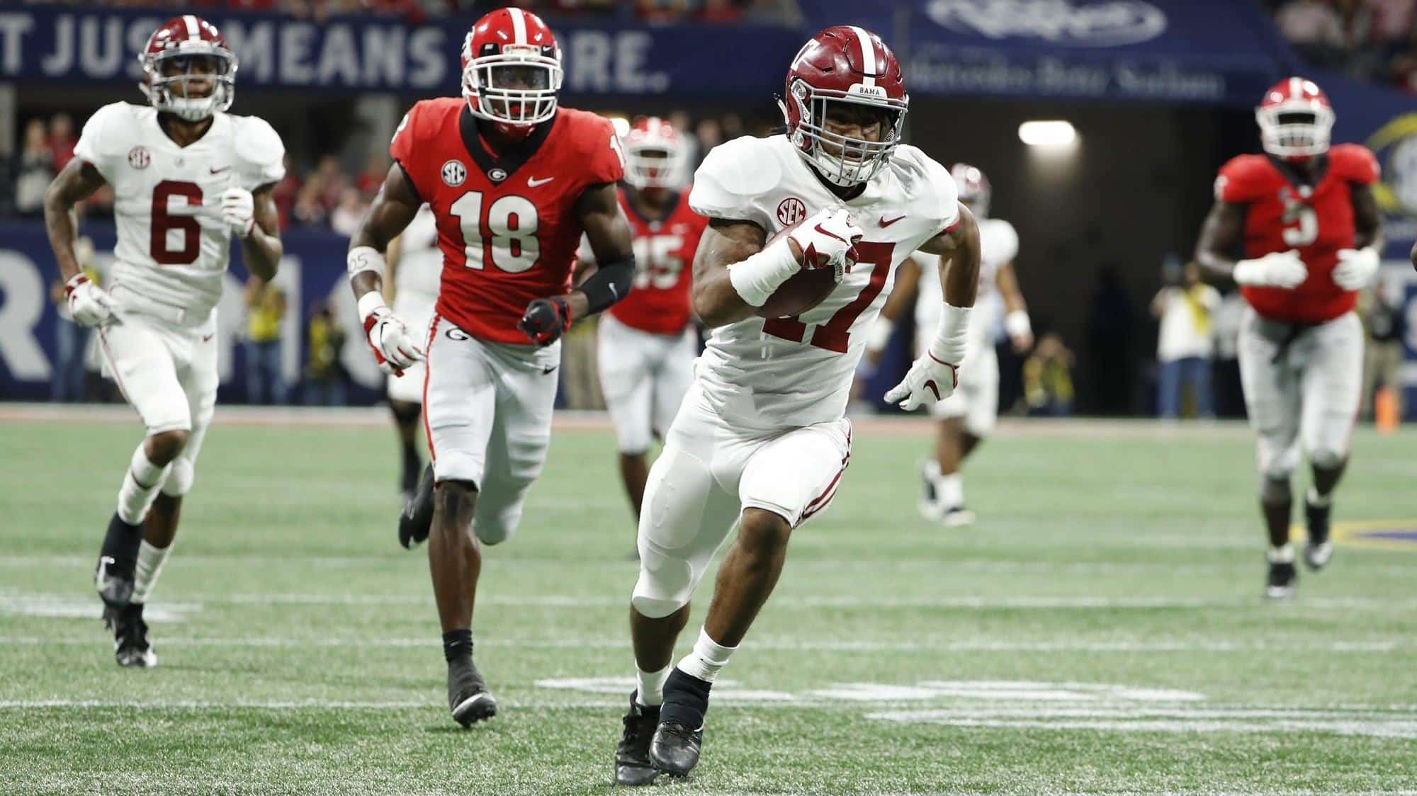 Keep an Open Mind with the Dallas Cowboys' First Pick in the 2021 NFL Draft