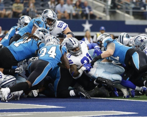 Ezekiel Elliott, Panthers