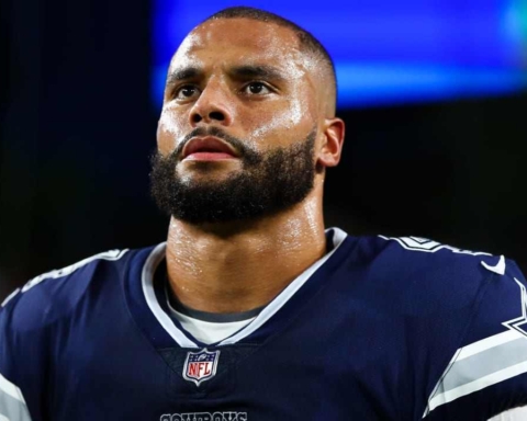 Cowboys Players Reportedly Told to Expect Dak Prescott to be Out