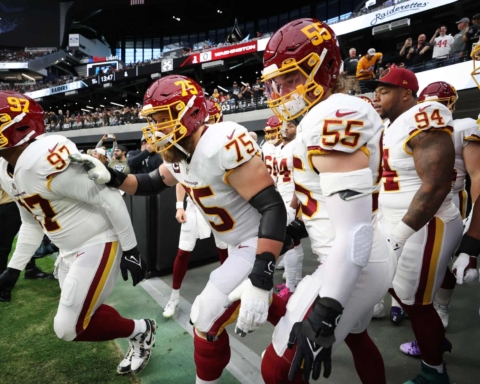 Sean's Scout: Washington Defense Looks to Keep WFT In NFC East Hunt 1