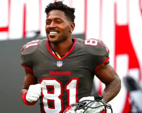 2022 Free Agency: Could WR Antonio Brown be an option for the Cowboys?