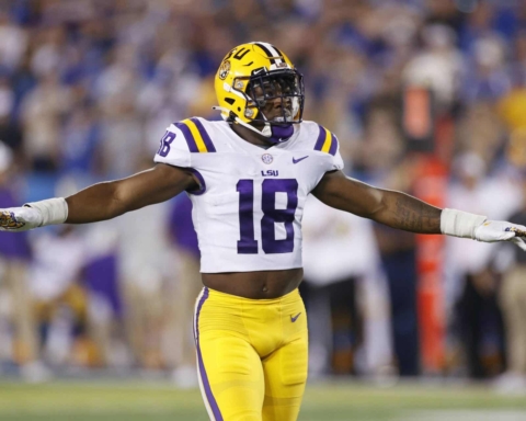 Should The Cowboys Take A Chance On Damone Clark?