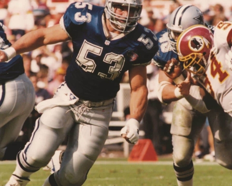 Countdown to Kickoff: Mark Stepnoski Takes "Center" Stage at #53