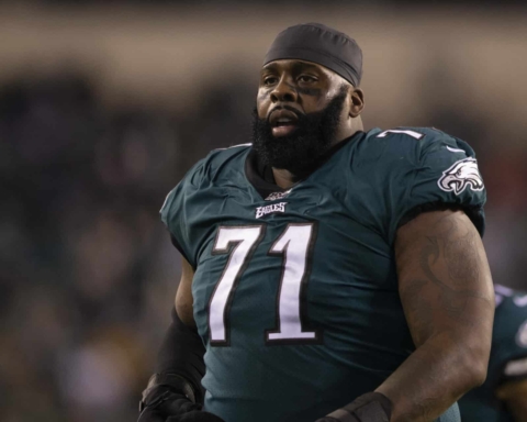 Offensive Tackle Jason Peters Will Meet With the Cowboys
