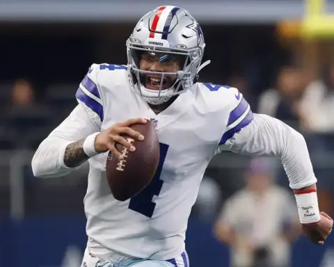 Look good, Feel good: Cowboys are rocking throwback helmets against the Colts