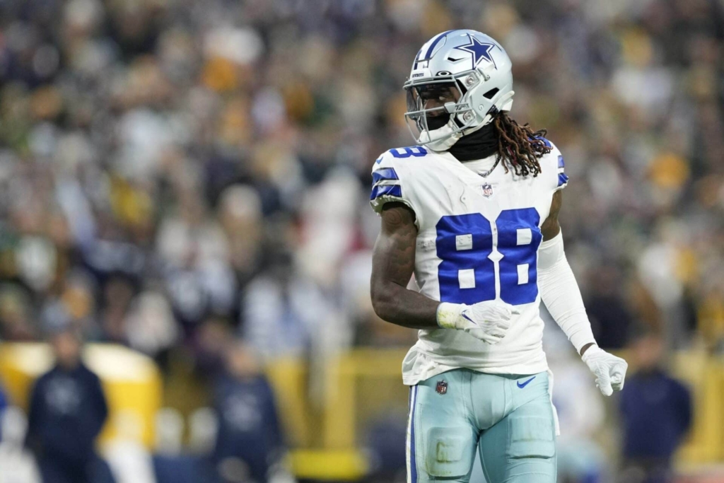 GREEN BAY, WISCONSIN - NOVEMBER 13: CeeDee Lamb #88 of the Dallas Cowboys in action against the Green Bay Packers during the first half at Lambeau Field on November 13, 2022 in Green Bay, Wisconsin. (Photo by Patrick McDermott/Getty Images)