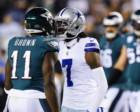 Will the Cowboys obtain the victory against the Eagles?