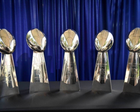 Y'all outta pocket!: This Cowboys team does not owe fans a Super Bowl win