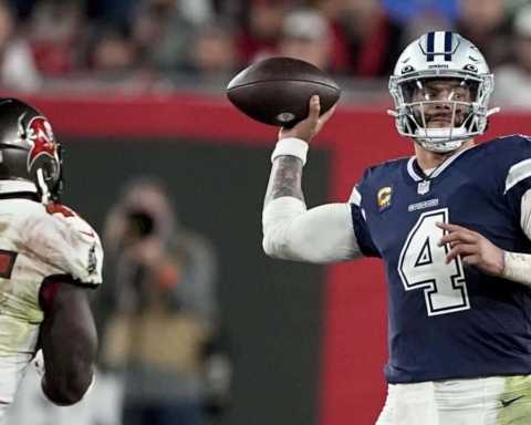 Dak Prescott monster night helps Cowboys end road playoff drought