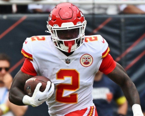 Ronald Jones agrees to 1-year deal with Cowboys