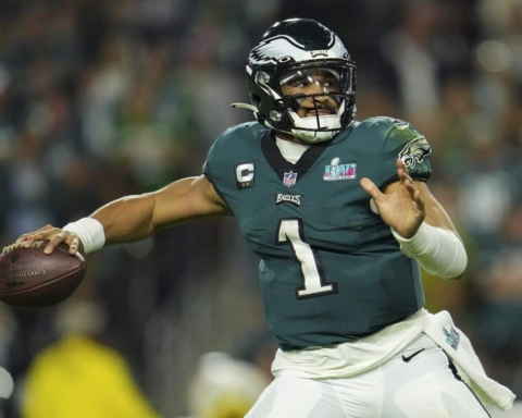 Jalen Hurts: Eagles reward 1 good season with record-breaking deal