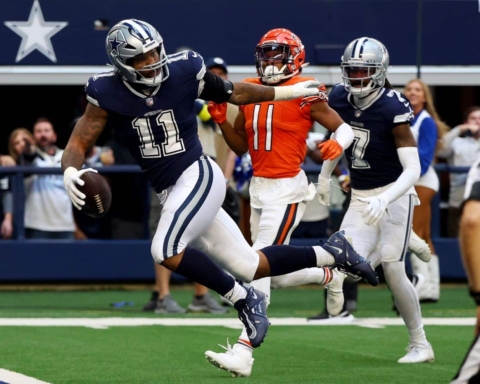 Micah Parsons working out in Austin in midst of full time position change