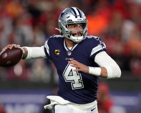 Is Dak Prescott's "championship or bust" declaration helpful or hurtful?