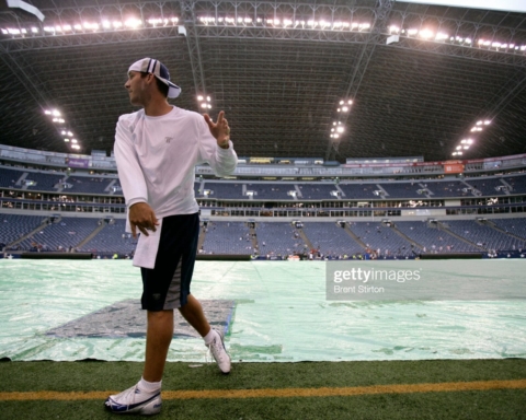 The era of Tony Romo is born in 2006 4