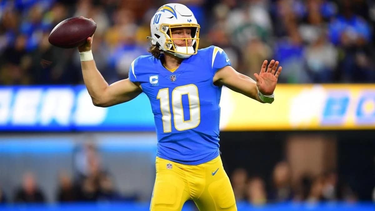 Chargers' quarterback Justin Herbert.