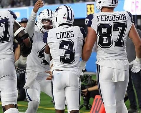 Eagles fall from grace as rivals draw closer in NFC East 1