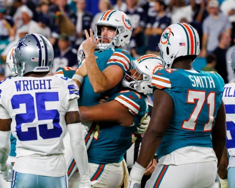3 Critical Plays That Might Have Altered Cowboys vs. Dolphins Outcome